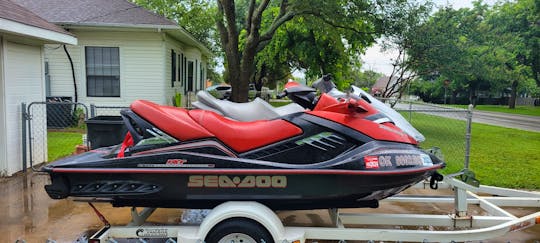 Rent 1 or 2 Jet Skies in Grapevine TX