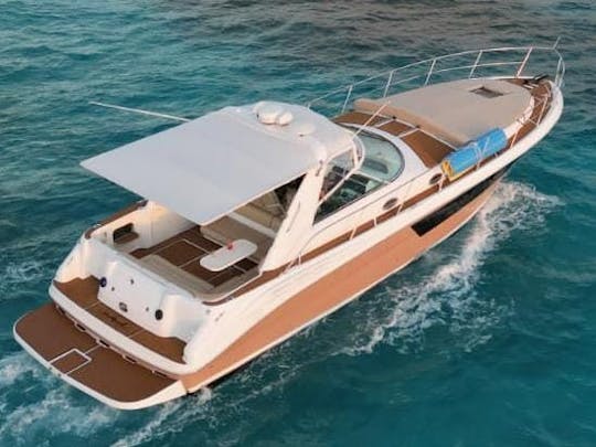 Sea Ray Sundancer impecável de 42 pés