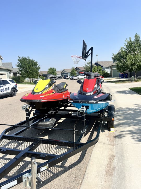 Fun In The Sun - Enjoy 2 NEW 2024 Yamaha Waverunner Jetskis