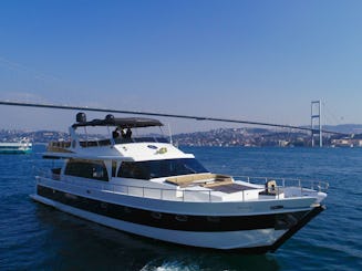 Découvrez un yacht de luxe à Istanbul 