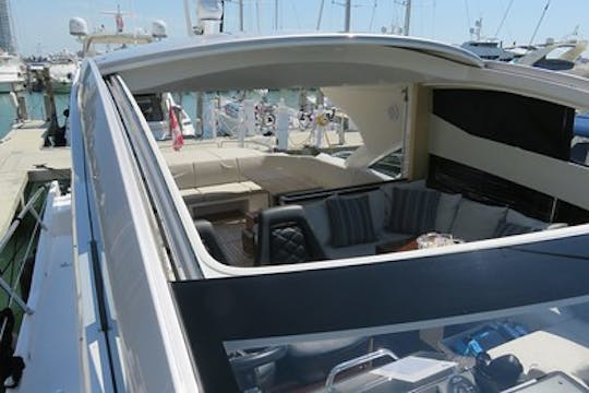 60’ Sunseeker Predator