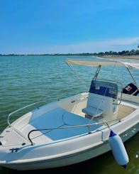 Boat rental in Syracuse