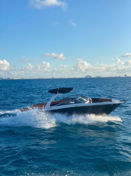 Exclusive - Four Winns 26 ft Motorboat, special for small groups cruise