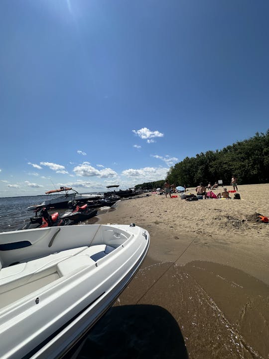 Montreal/Laval Swim and beach party boat tour scenic view!