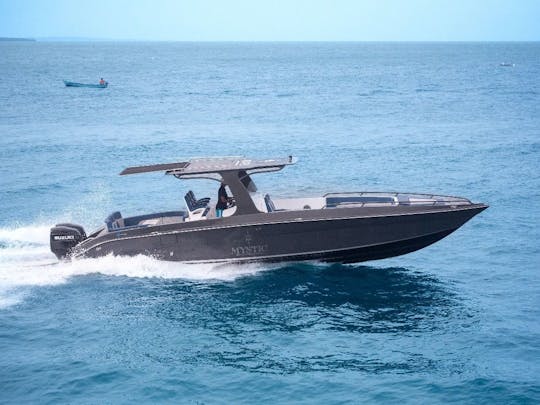 Barco de luxo de 39 pés em Cartagena