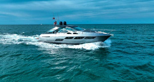 Yacht charter in Dubai · Pershing — 5x Grey (2022)