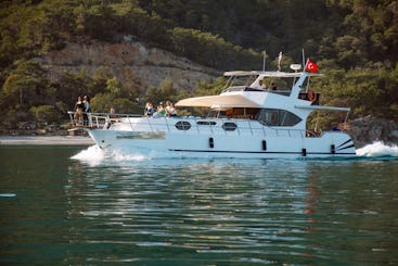 Antalaya Turquoise 60 Motor Yacht for 26 people