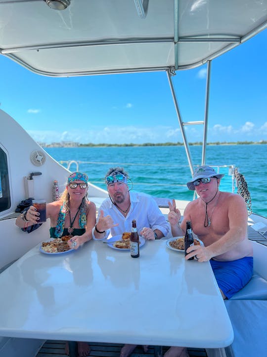 Sailing Escapade em San Pedro, Ambergris Caye - Personalize sua viagem!