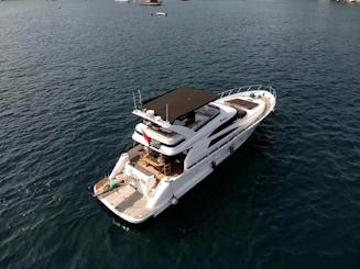 18m Bosphrus Luxury Yacht Tour for 15 persons