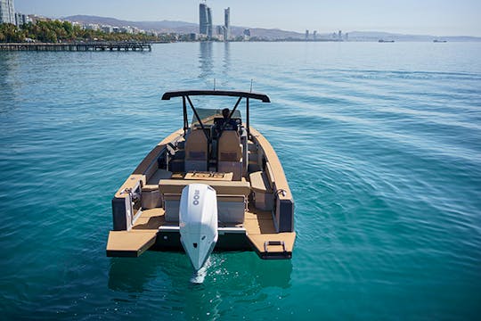 Aqua 30 Powerboat in Limassol