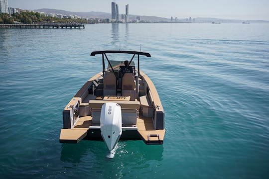 Aqua 30 Powerboat in Limassol