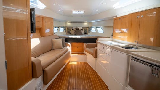 Yate deportivo Intrepid 430 «Sanctuary» en Harrison Twp, MI