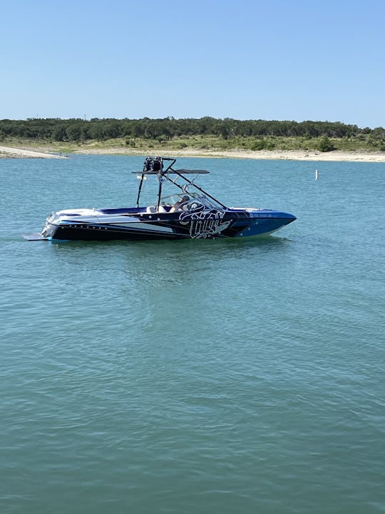 Tige 22ft Ski Boat in Canyon Lake Texas