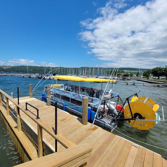 Pontón y bicicleta de 1 o 2 horas, crucero por el lago Seneca, venta ambulante OPCIONAL