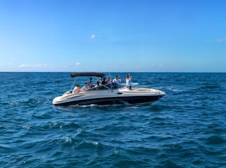 Sea Ray Sundeck 270 Boat for 8 person