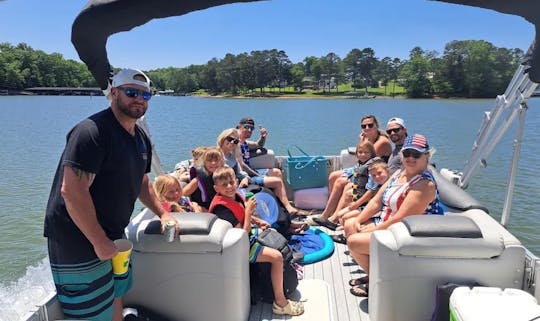 Cubierta doble de lujo Lake Lanier con capitán y tobogán