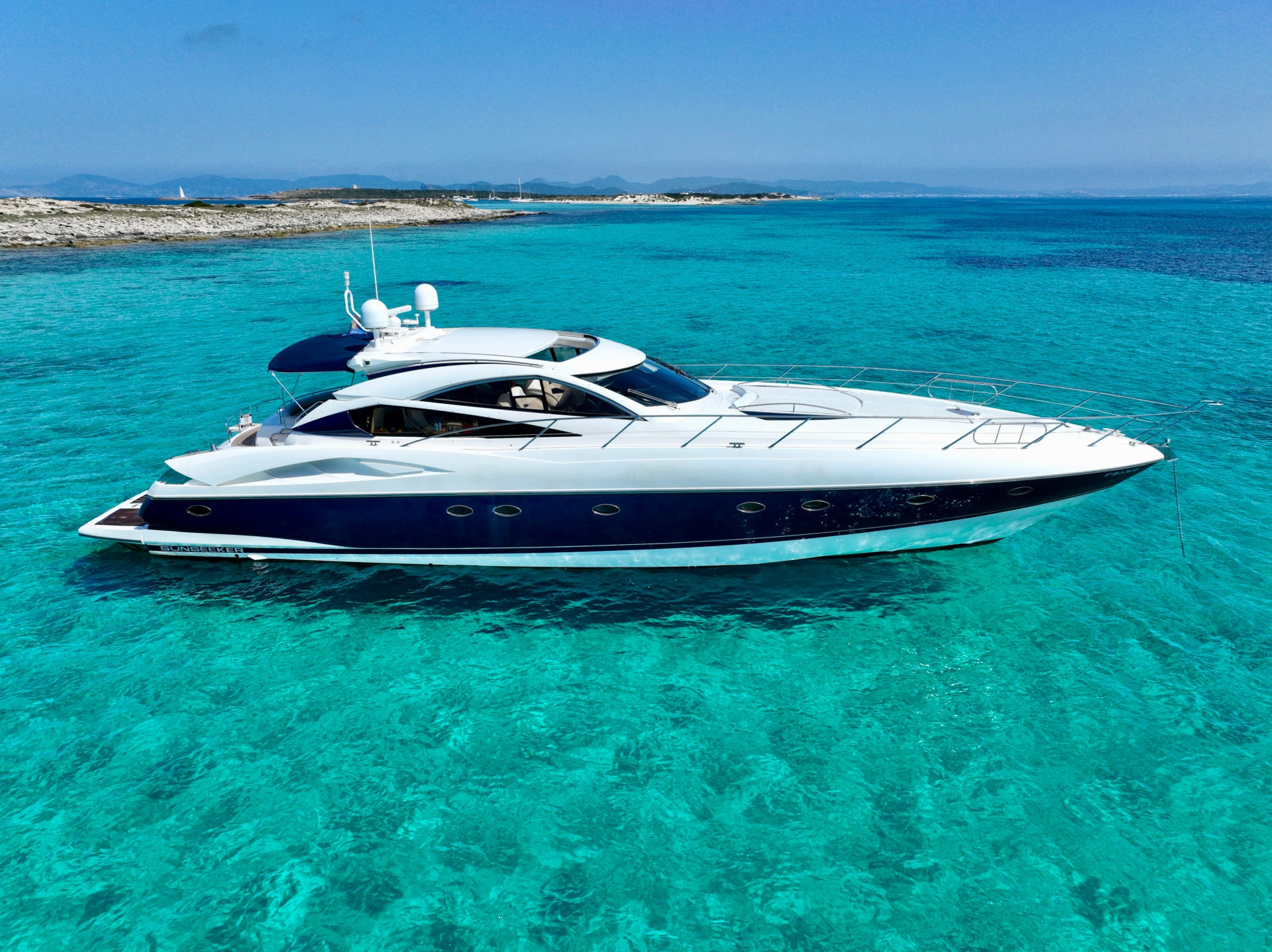 mega yacht rentals