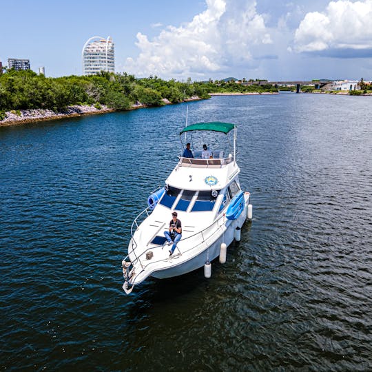 Yacht à moteur Sea Ray de 30 pieds avec 2 moteurs Mercruiser