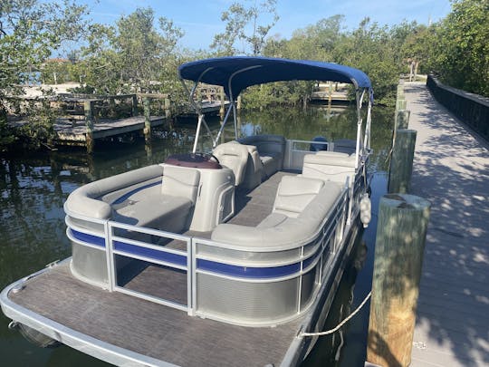 2021 Bennington 22ft Pontoon in Sieta Key