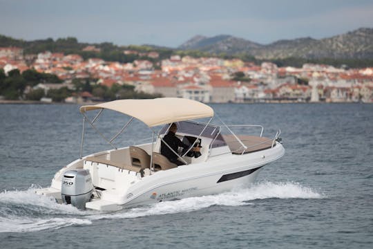 Rent a boat Atlantic suncruiser 630