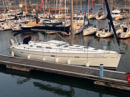 Location de voilier Beneteau Cyclades de 39 pieds pour 10 personnes à Lisbonne
