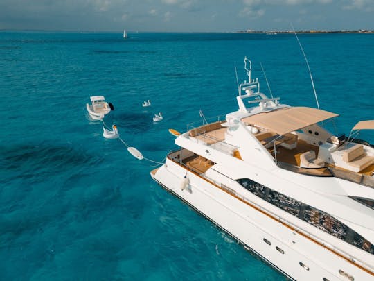 Super yacht Azimut de 100 pieds 