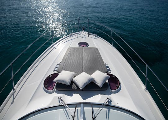 Persiga o horizonte com estilo a bordo do Bavaria 37!