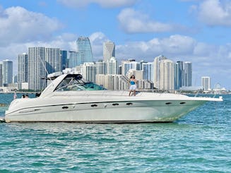 52’ Luxury Yacht 5 Star Experience