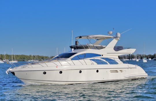 Increíble barco italiano de 60 pies - Azimut FlyBridge