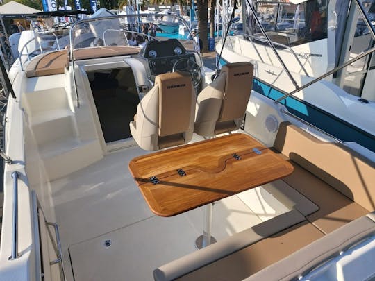 Sea Escape: 755 Sundeck 2019 – 225hp V6, Comfort and Thrills in Marseille!