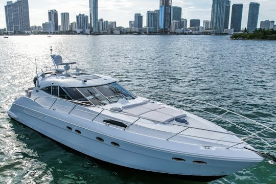 Visitando Miami? Junte-se a nós para uma experiência inesquecível a bordo de um Neptunes de 65 pés