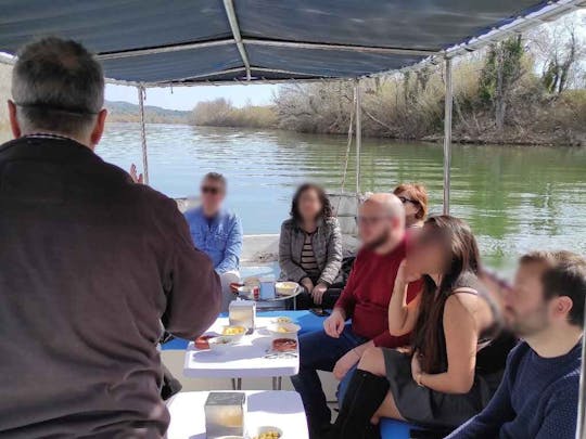 BATEAU CONFORTABLE DE 12 PASSAGERS POUR NAVIGUER SUR L'ÈBRE DEPUIS TORTOSA 