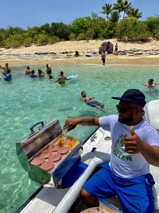 Center console Mako 23 Private Boat Tours and snorkeling In Fajardo