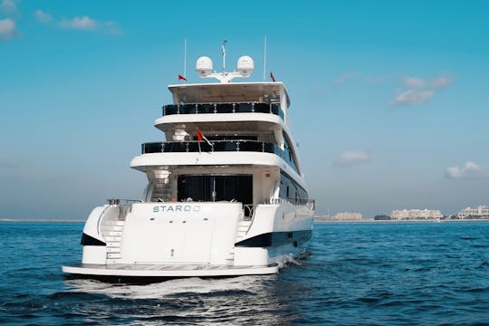 Stardom A1 Power Mega Yacht de 140 pés em Dubai, Emirados Árabes Unidos