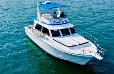 Lovely Uniflite 42 power boat in Puerto Vallarta