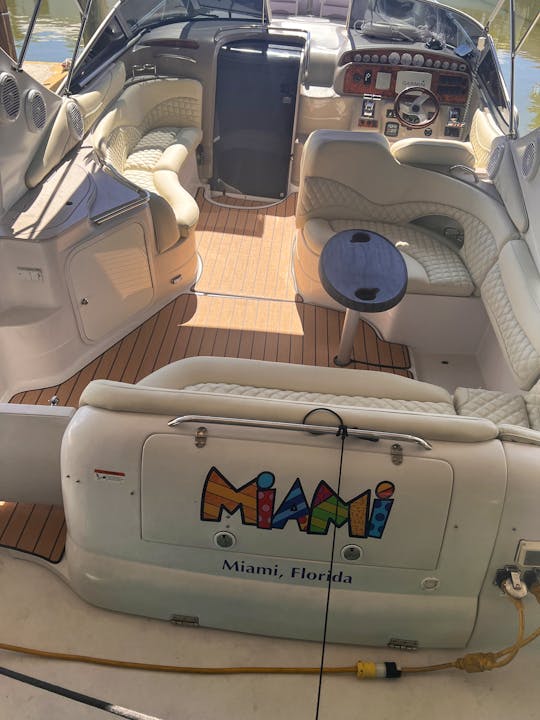 40ft Yacht available for rent in Miami for up to 12 people! NO HIDDEN FEES.