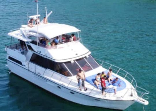 45ft Gallart Private Yacht for 20 passengers for Rent in Acapulco, Mexico