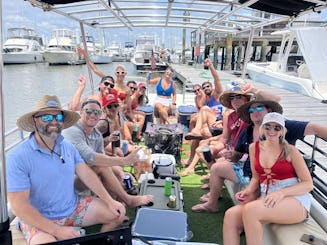 Private boat cruise for large groups 