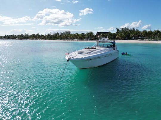 Sea Ray Sundancer 55’ All inclusive in Playa del Carmen, Mexico