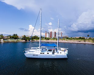 Mar Sail de 48 pés - Trimarã especial à vela para grupos grandes 