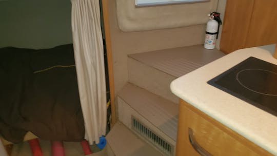 "Sweet Annie" 35ft Maxum Yacht Charter in LOTO, MO