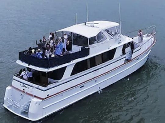 Enjoy 80ft Chris-craft In New York!!