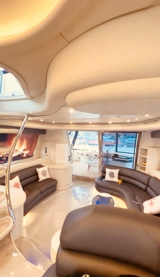 Luxurious Azimut Yacht Charter in İstanbul, Turkey
