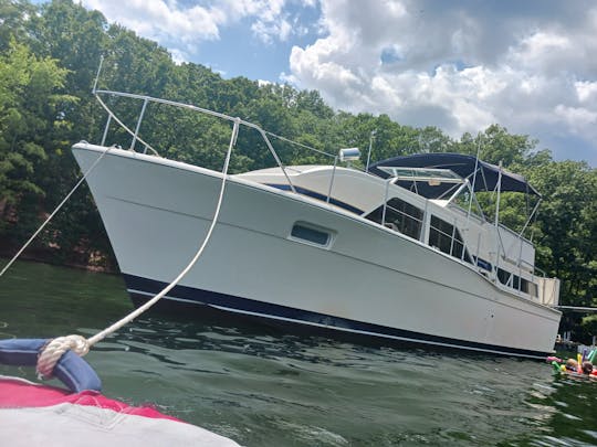 ¡El barco de la tranquilidad! ¡35 pies de vacaciones en una casa flotante, incluido el capitán de la USCG!