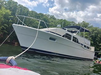 35 Feet & Air Conditioned, Bachelorette & Bachelor or any occasion (captained)
