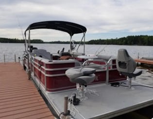 Smooth Rides & Lake Vibes — Pontão TMC de 23 pés com 90 HP