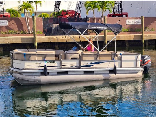 🏖️ Pontoon Boat - Boca Sandbar 🎉 Free Gas⛽️