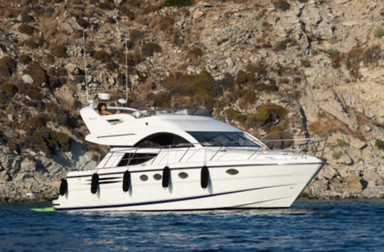 FAIRLINE 43 Targa in Mykonos, Greece