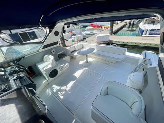 Sea Ray 400 Exclusive Yacht