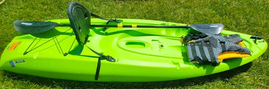 Volt 8'5" Kayak in West Haven, Utah